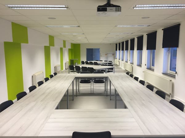 Location salle de réunion à Clermont-Ferrand : espaces innovants et modulables